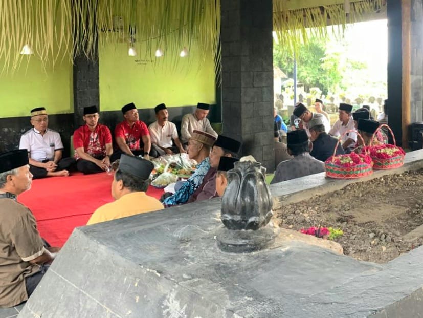 Nguri-uri Budaya Jawa, Bersih Desa Kelurahan Bendogerit Libatkan Puluhan UMKM Lokal