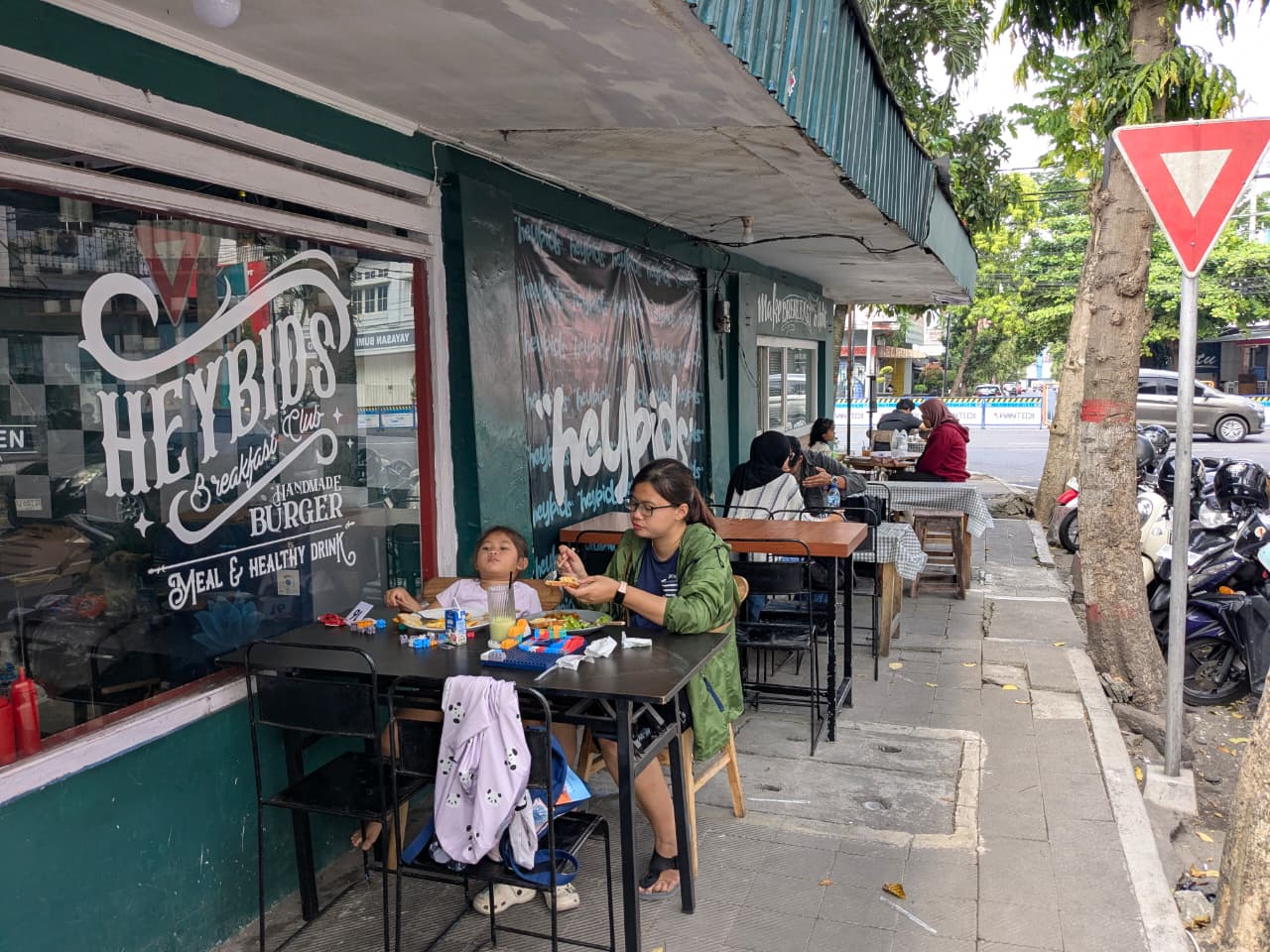 Heybids Breakfast Club, Tempat Makan Yang Sajikan Menu Sehat dan Homemade di Kota Blitar