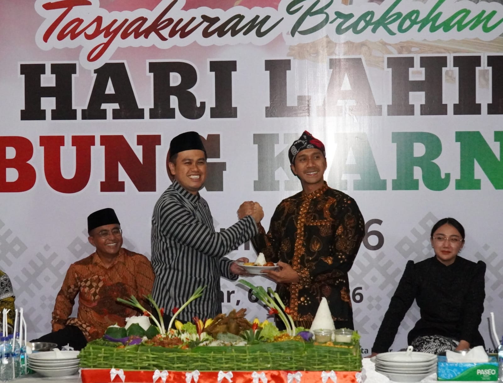 Semarak Bulan Bung Karno 2026, Wali Kota Blitar Ikuti Brokohan dan Pagelaran Wayang Kulit Memperingati Hari Lahir Bung Karno