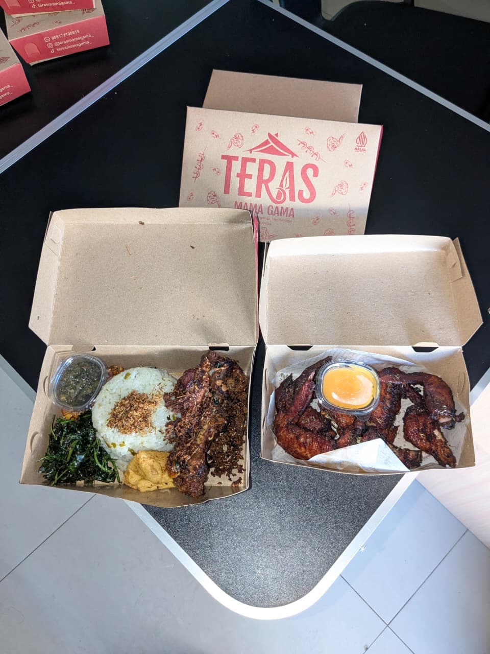 Teras Mama Gama Hadirkan Ayam Kipas No. 1, Kuliner Unik dengan Cita Rasa Bumbu Merah yang Khas